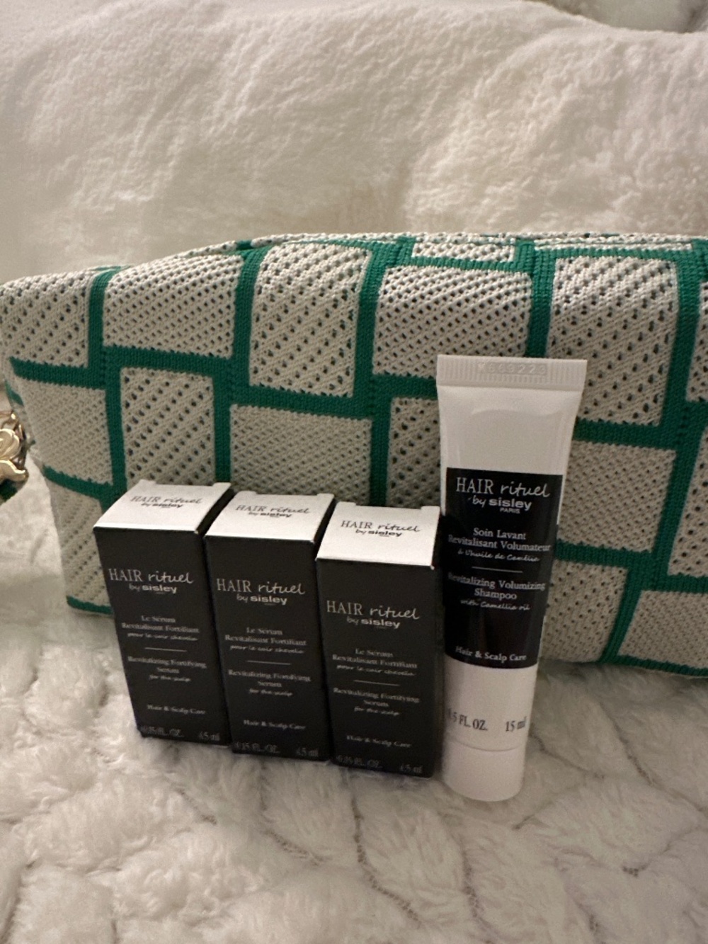 Sisley Hair Travel set + pouch (Serum x 3 + shampoo)